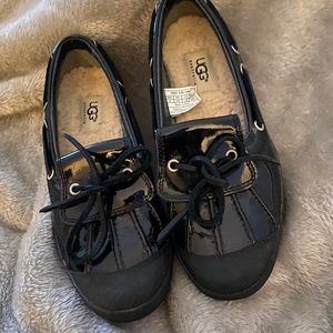 UGG ASHDALE DUCK SHOE